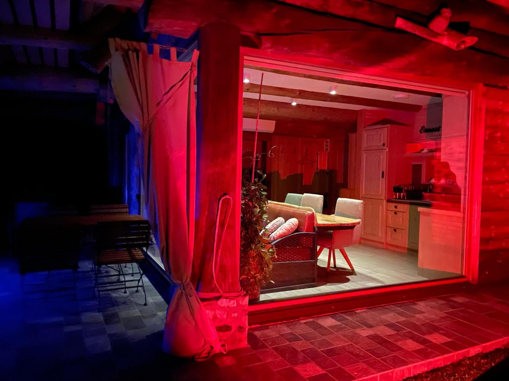Holiday Home Ernest Zelezni With Hot Tub 이반치나고리차 외부 사진